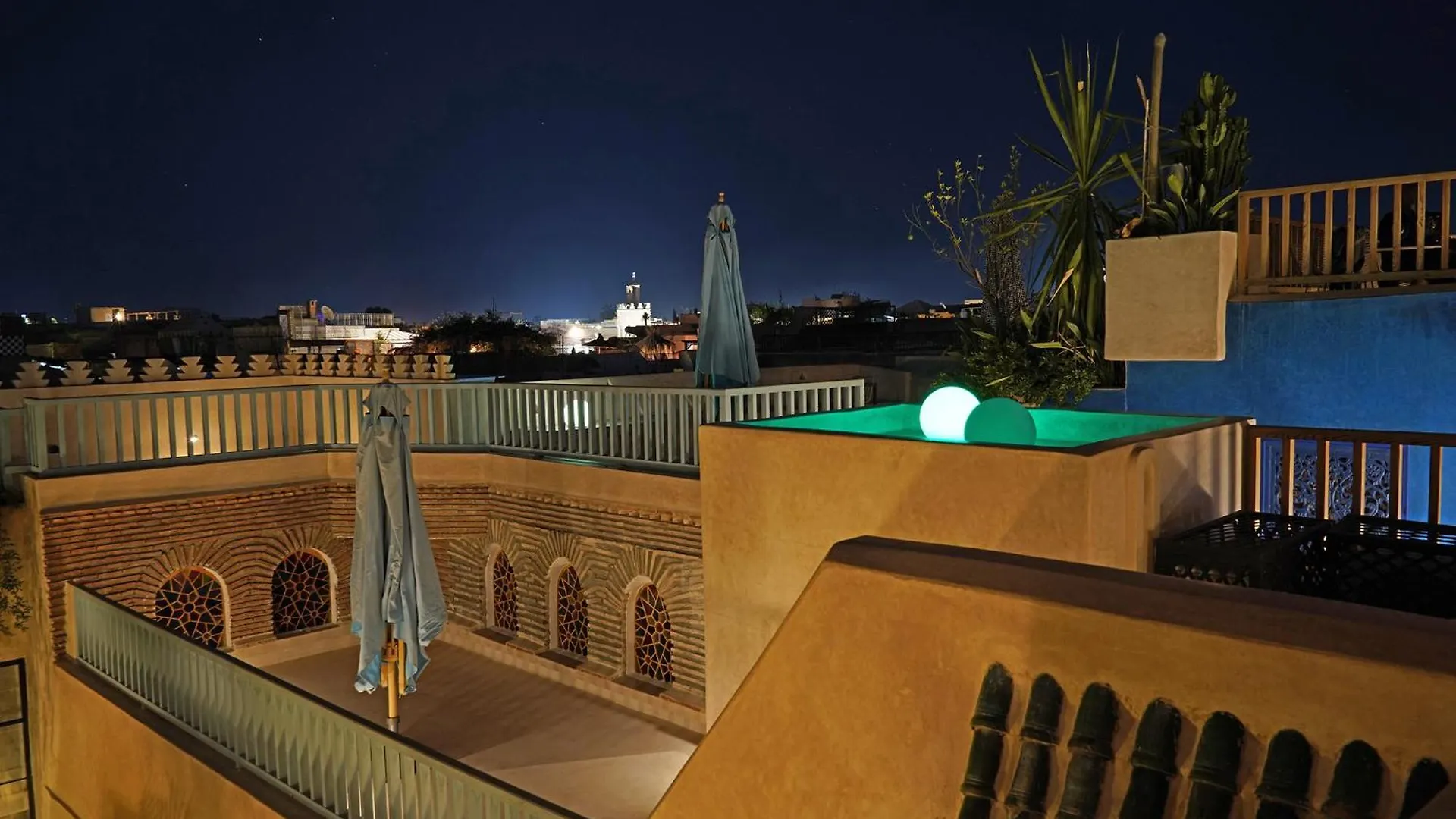 Riyad Lion Rouge Marrakesh 0*,  Maroc